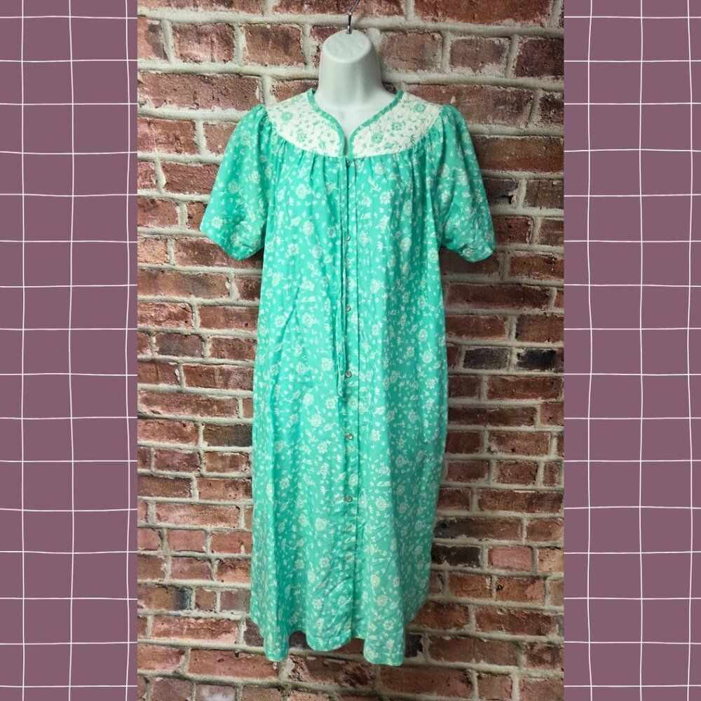 Vintage 80s KELLY REED Floral Short Sleeve House Dress Medium